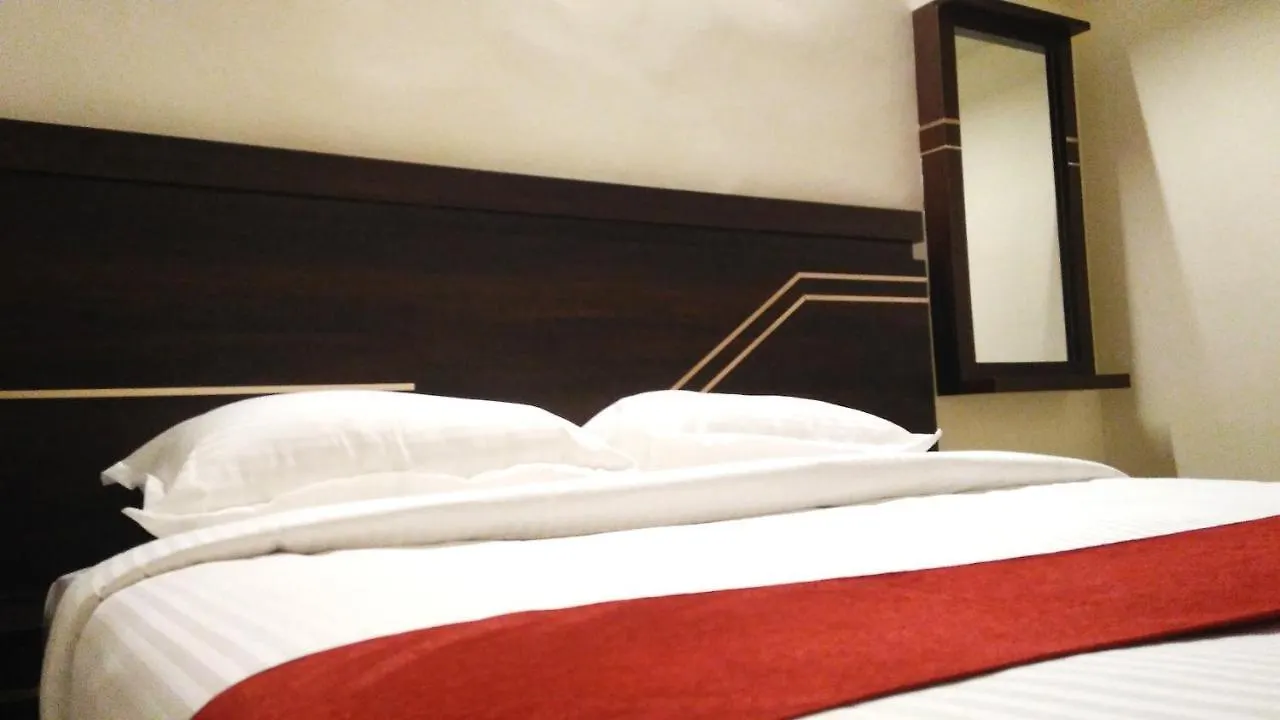 Leeland Munnar Bed & Breakfast